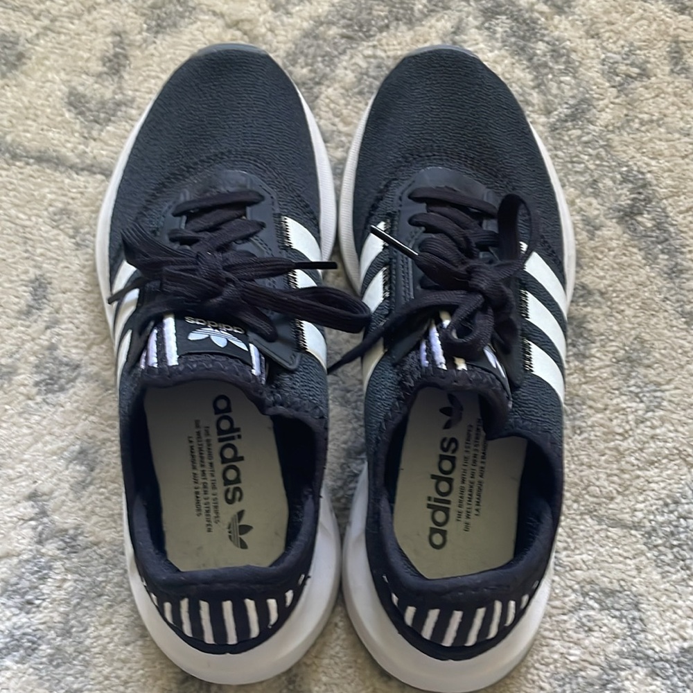 Women’s Adidas Swift Run X Sneakers - Picture 6 of 9